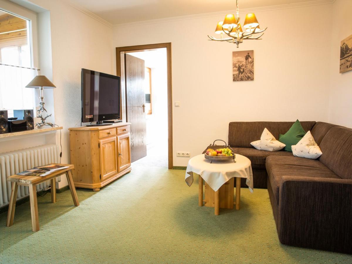Haus Jäger - Ferienwohnungen Ruhpolding Exterior foto