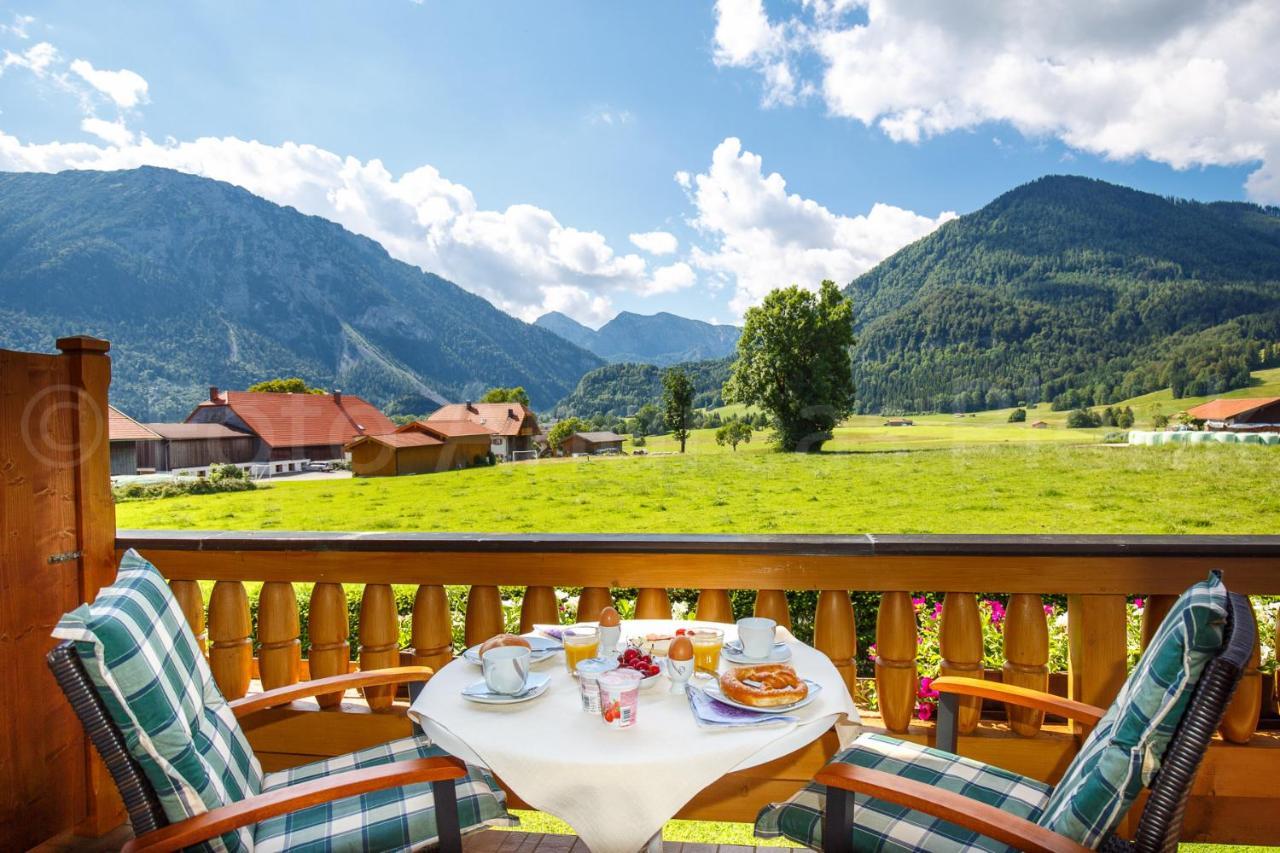 Haus Jäger - Ferienwohnungen Ruhpolding Exterior foto